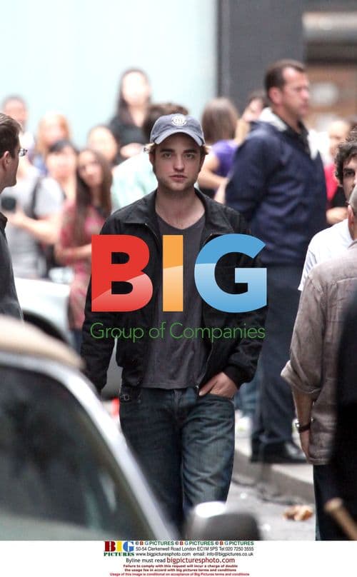 Robert Pattinson on 'Remember Me' set