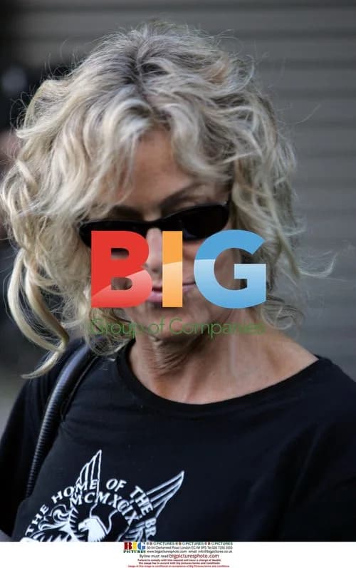 Farrah Fawcett Leaves Ghost Boutique