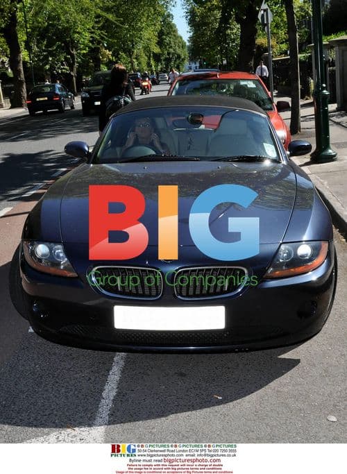 Michelle Heaton Gets Tooth Fixed