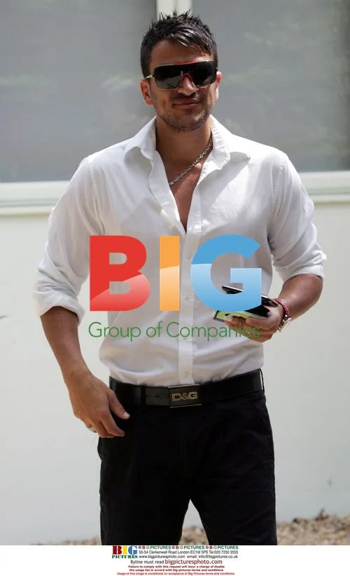 Peter Andre Returns Home in Hove