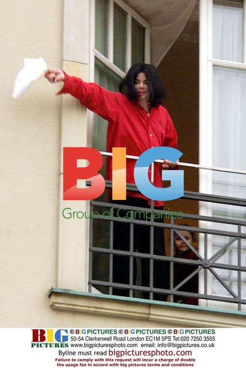 Michael Jackson at Berlin Hotel