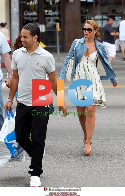 Kimberley Walsh shops with boyfriend in LA