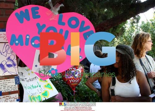 Michael Jackson Memorial in Encino