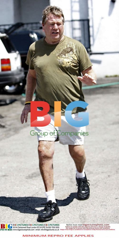 Ryan O'Neal takes break in LA