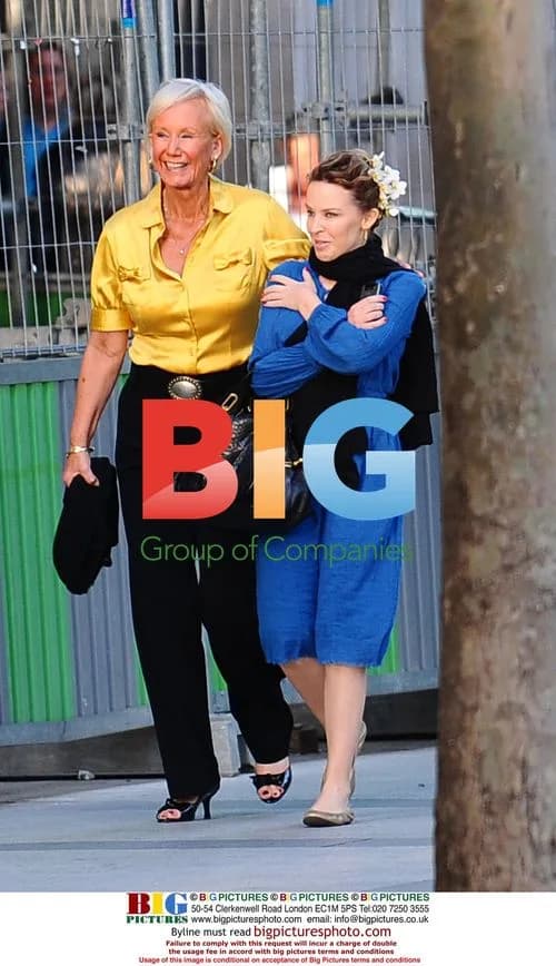 Kylie Minogue in Paris with Family