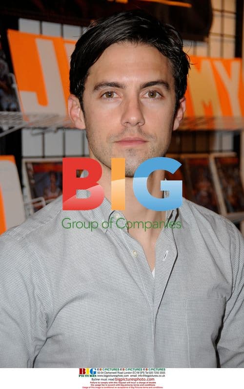 Milo Ventimiglia signs 'Berserker' at L.A. comic shop