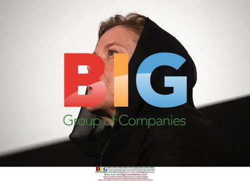 Annette Bening visits Iran's Cinema Museum