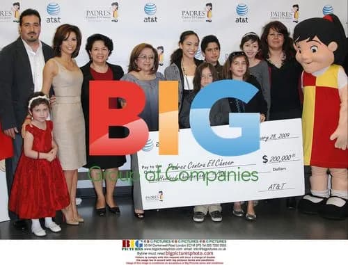Eva Longoria Hosts Charity Event