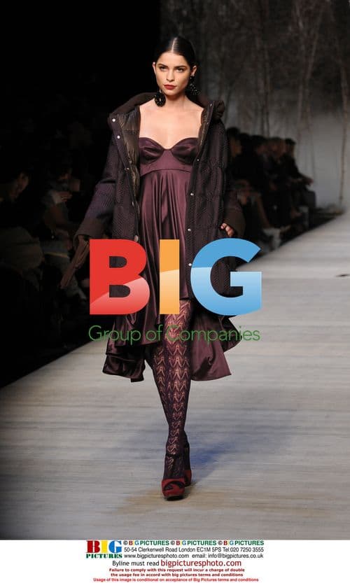 Guests at Mariella Burani Runway Milan 2009