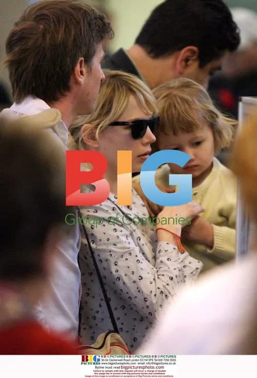 Michelle Williams departs LAX with daughter Matilda