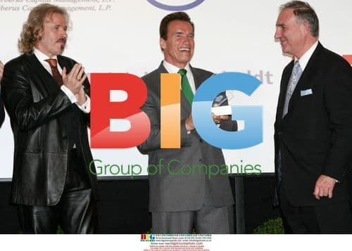 Arnold Schwarzenegger at AMCHAM Award 2009