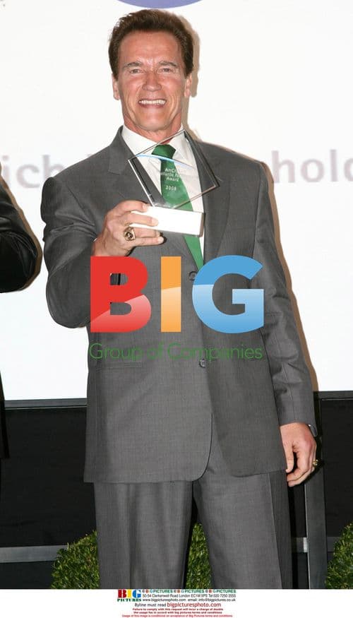 Arnold Schwarzenegger at AMCHAM Award 2009