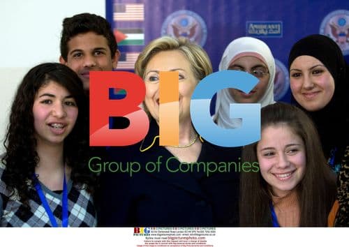 Hillary Clinton visits Palestinian students