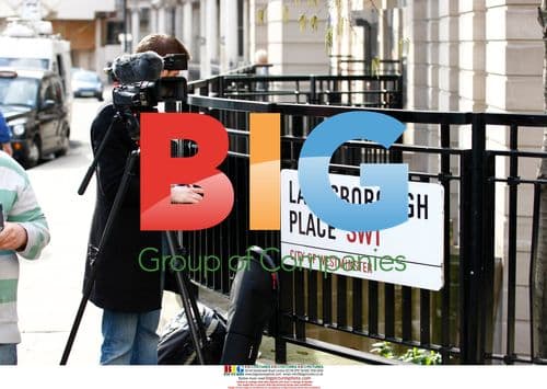 Michael Jackson impersonator creates scene in London