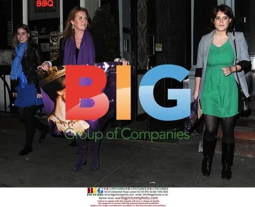 Sarah Ferguson and daughters leave Groucho Club