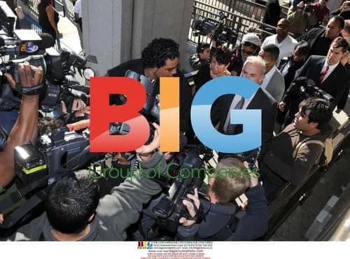 Chris Brown in court with entourage
