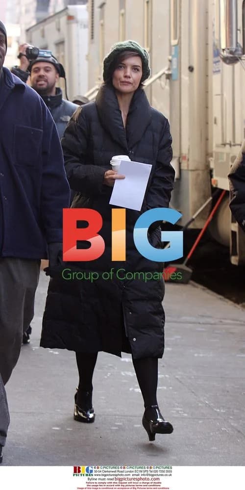 Katie Holmes on 'The Extra Man' set