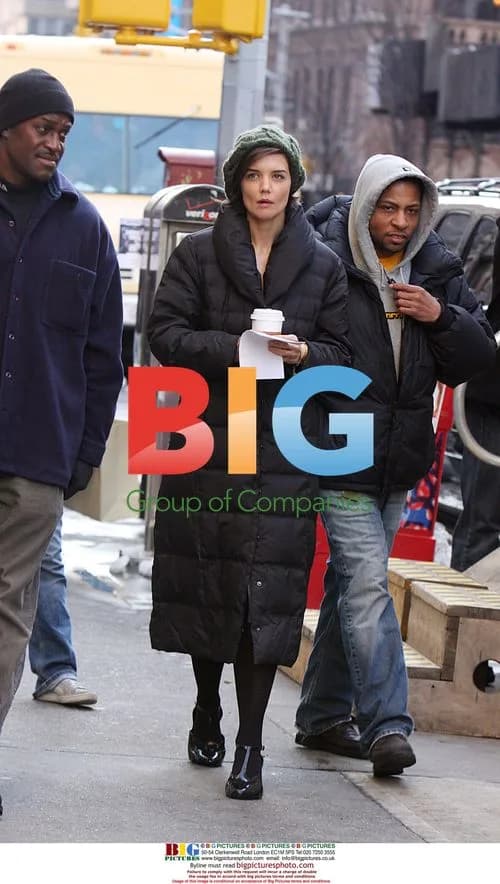 Katie Holmes on set of 'The Extra Man'
