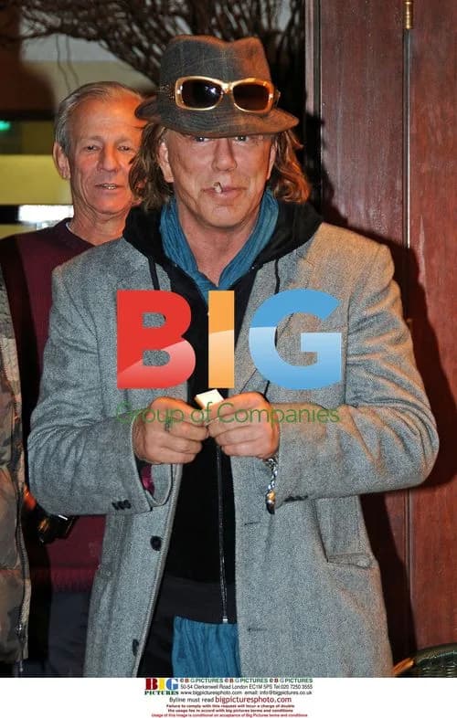 Mickey Rourke spotted shopping in NYC