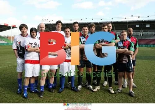 Vernon Kay and Radio 1 team learn rugby