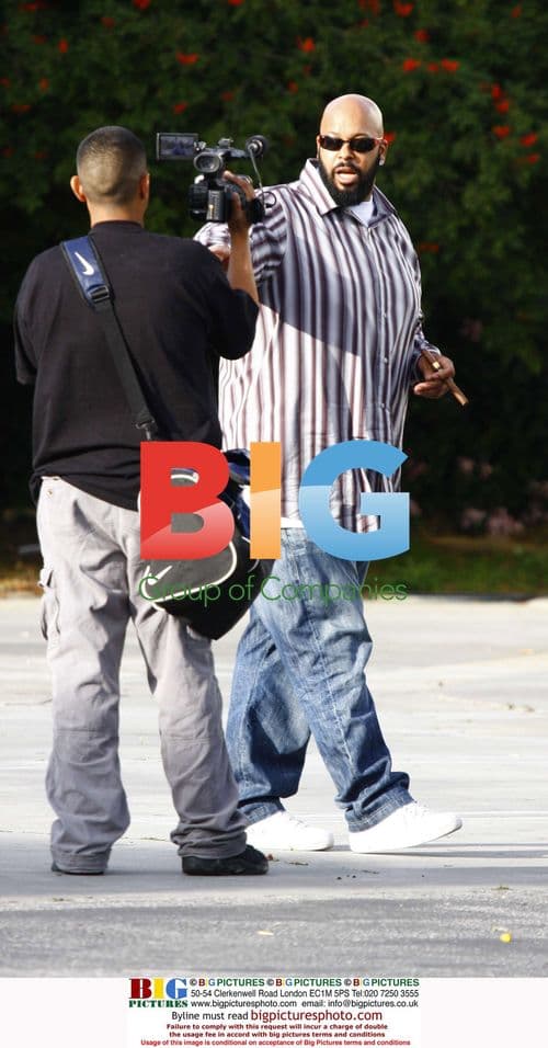 Suge Knight Spotted Eating Lunch