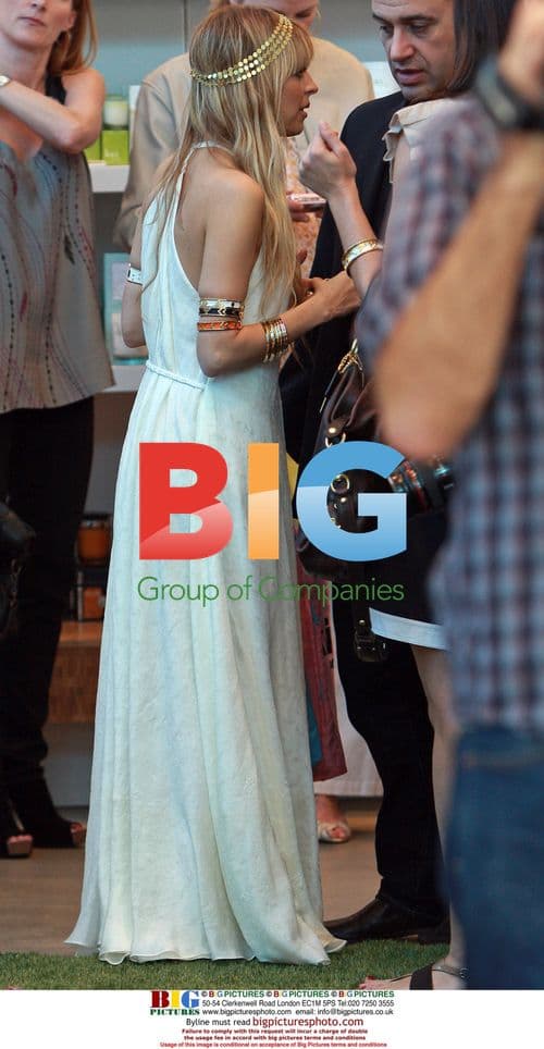 Nicole Richie Filming Commercial