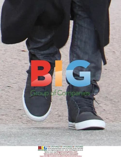 Heidi Klum and Seal take kids to doctor in Brentwood