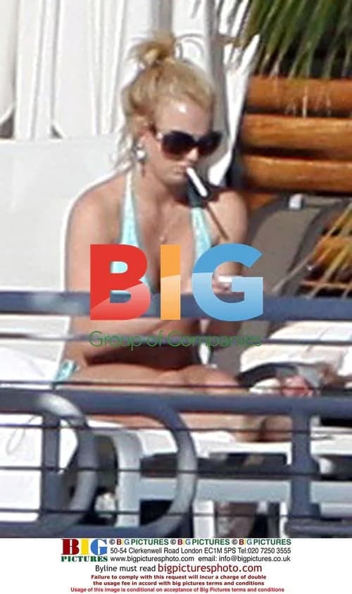 Britney Spears on Hotel Roof