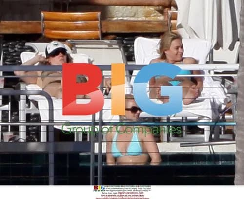 Britney Spears at Hotel Roof Garden