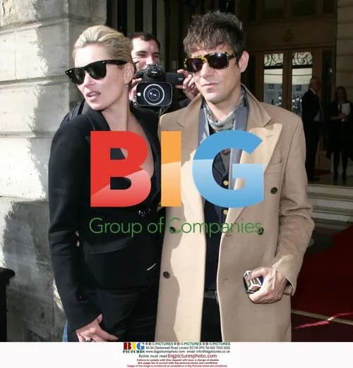 Kate Moss and Jamie Hince at Chanel Show