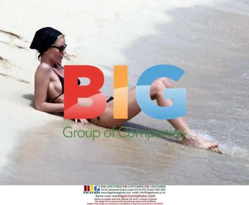 Eva Herzigova on holiday with boyfriend