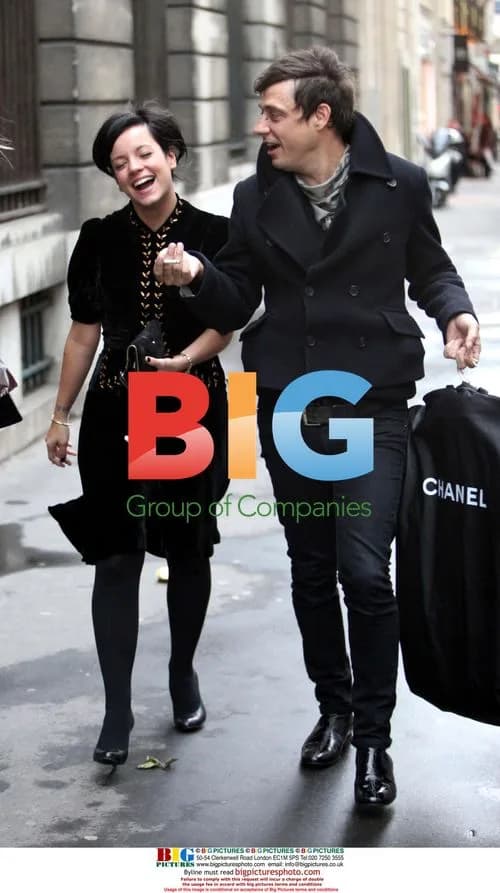 Lily Allen goes shopping in Paris