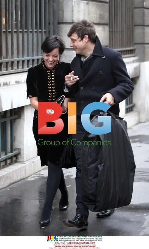 Lily Allen Goes Shopping in Paris