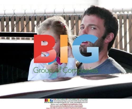 Ben Affleck picks up daughter Violet