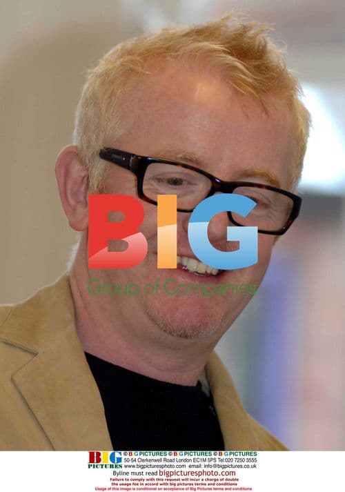 DJ Chris Evans opens Wellworths store