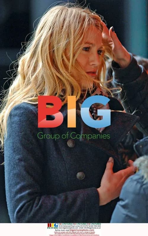 Blake Lively on Gossip Girl set in New York