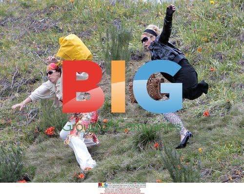 Kristen Johnston and Kathryn Hahn film AbFab pilot