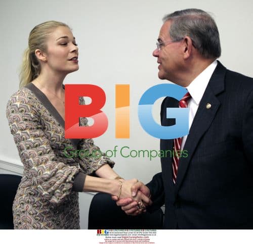 Menendez and LeAnn Rimes Introduce Psoriasis Act