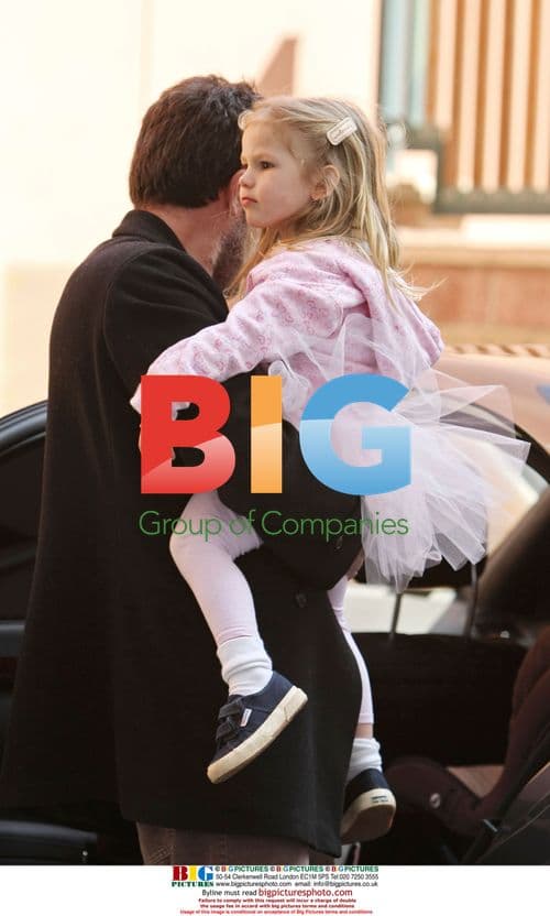 Ben Affleck picks up daughter Violet