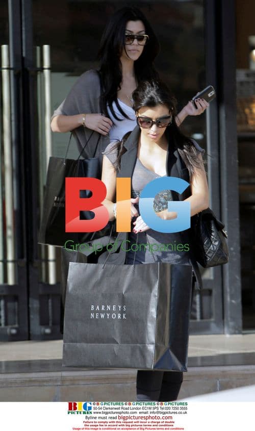 Kim and Kourtney Kardashian go shopping
