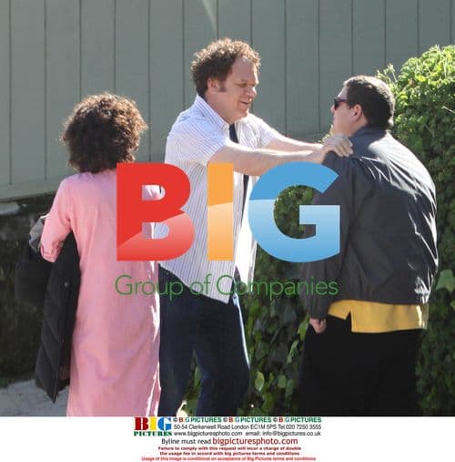 Marisa Tomei on movie set with co-stars