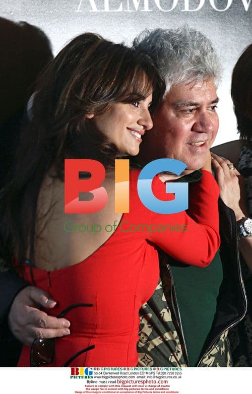 Penelope Cruz, Pedro Almodovar and Blanca Portillo at 'Broken Embraces' Photocall