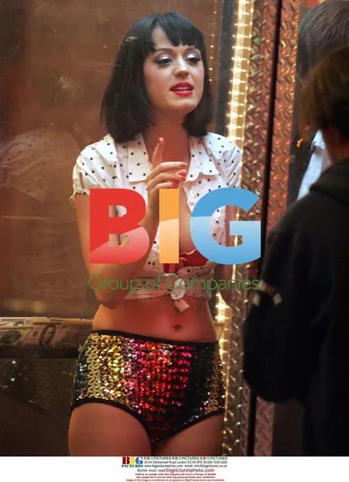 Katy Perry films 'Waking Up In Vegas' music video