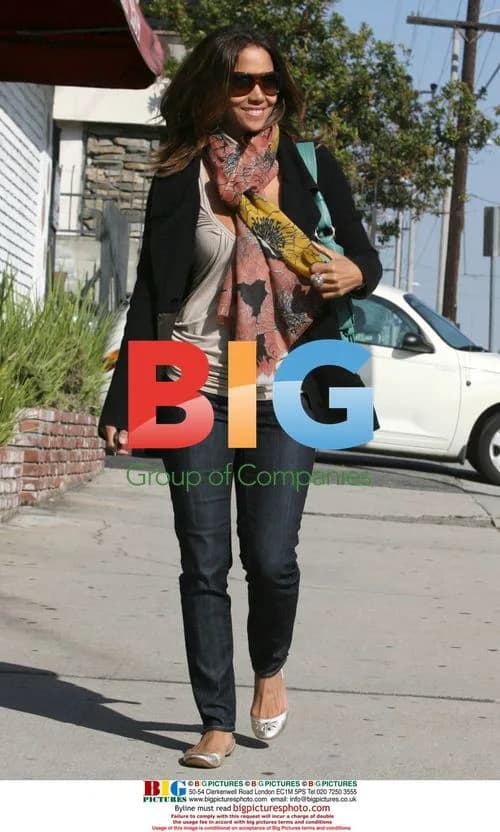 Halle Berry shopping at Pottery Barn Kids