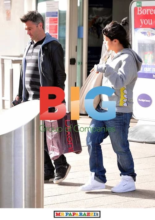 Lily Allen at Glasgow Airport for Tour