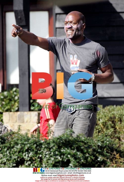 Jade Goody's family in garden amid health rumors