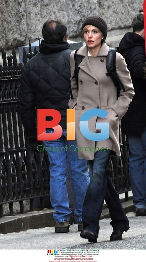 Angelina Jolie on 'Salt' set