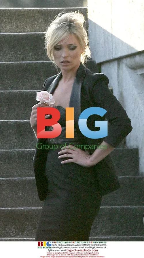 Kate Moss Photo Shoot in Paris