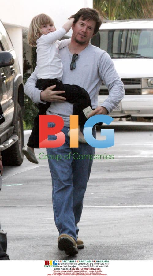 Mark Wahlberg and daughter Ella Rae at hotel