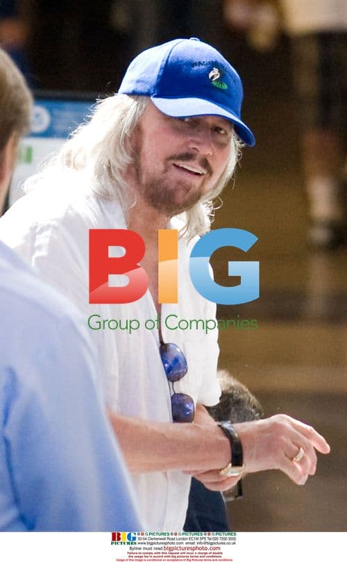 Barry Gibb at LAX with Family